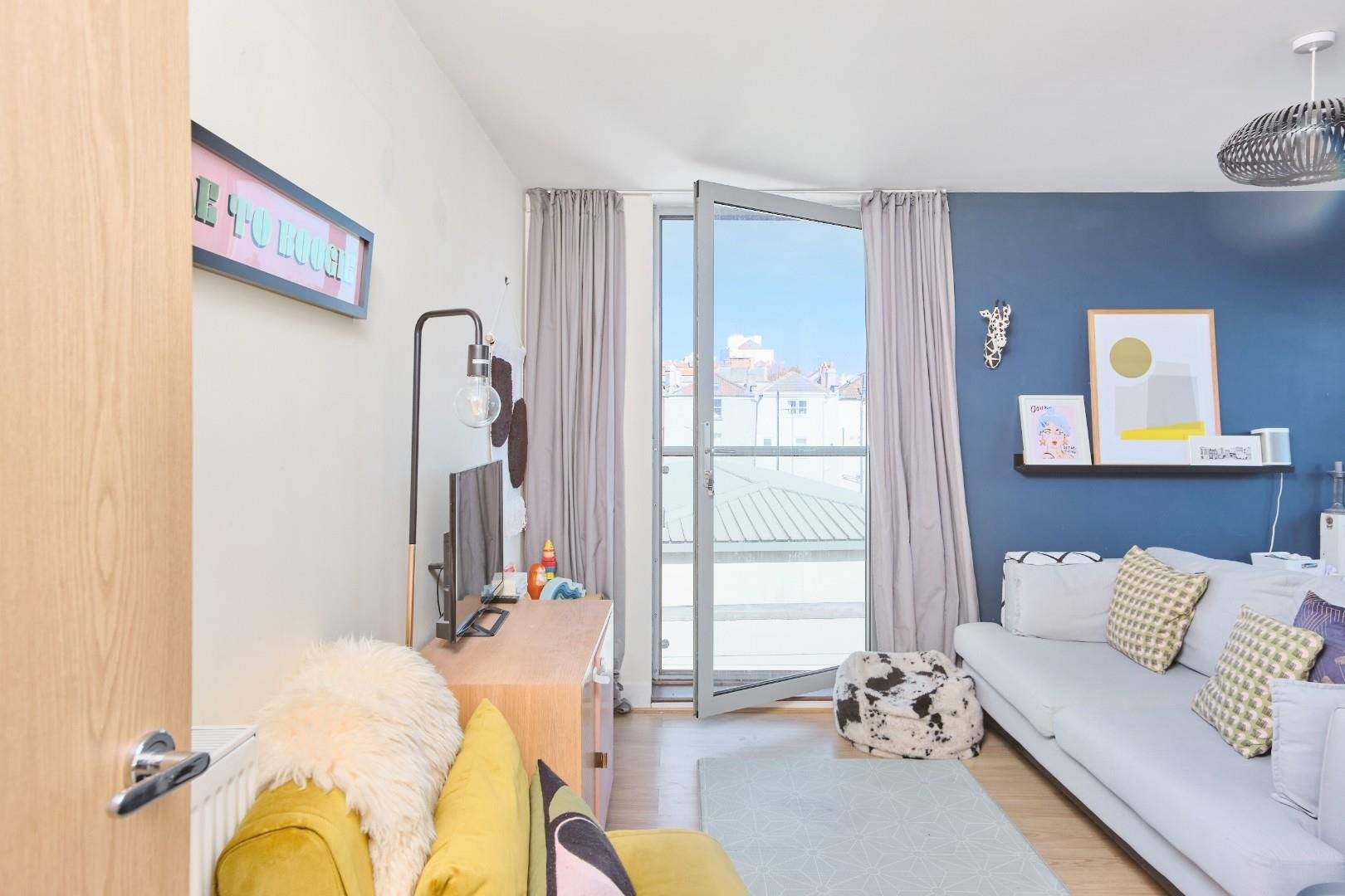 Armidale place montpellier 33816842 jaj bs65 bq 0012