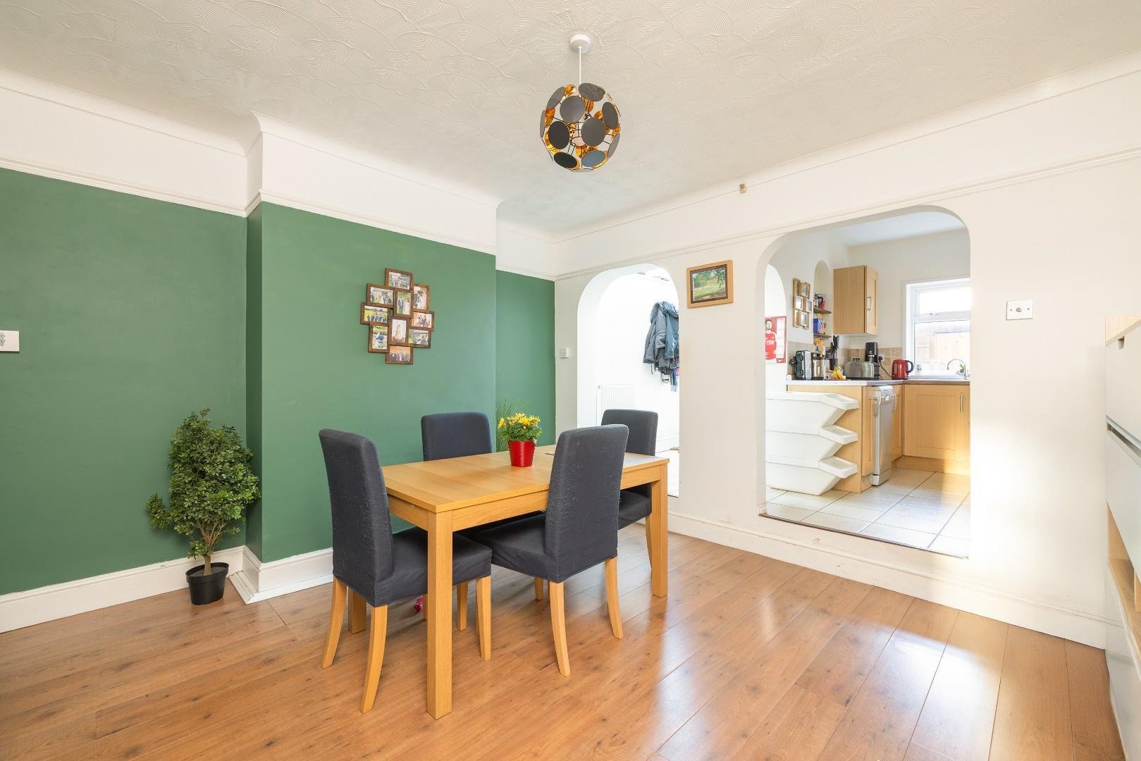 Ashgrove road bedminster 34331211 char9738