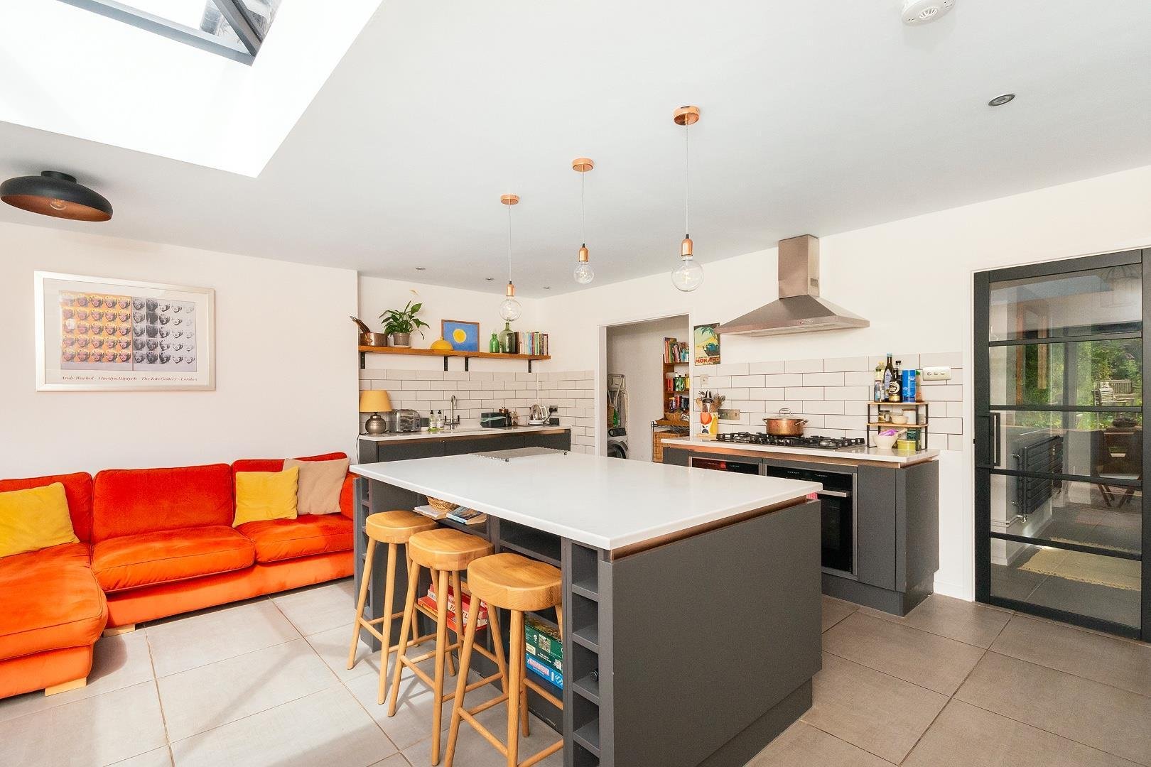 17 Kings Drive Offers Spacious Interiors photo